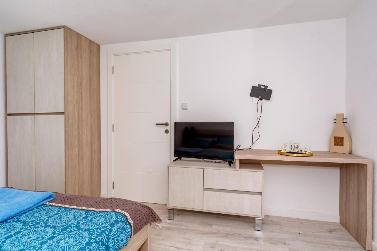 Apartmani Lira Sutomore Eksteriør bilde