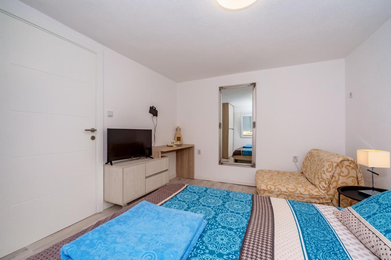 Apartmani Lira Sutomore Eksteriør bilde